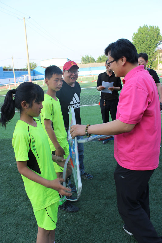 青春如火超越自我明日之星,青春如火超越自我拔河比赛