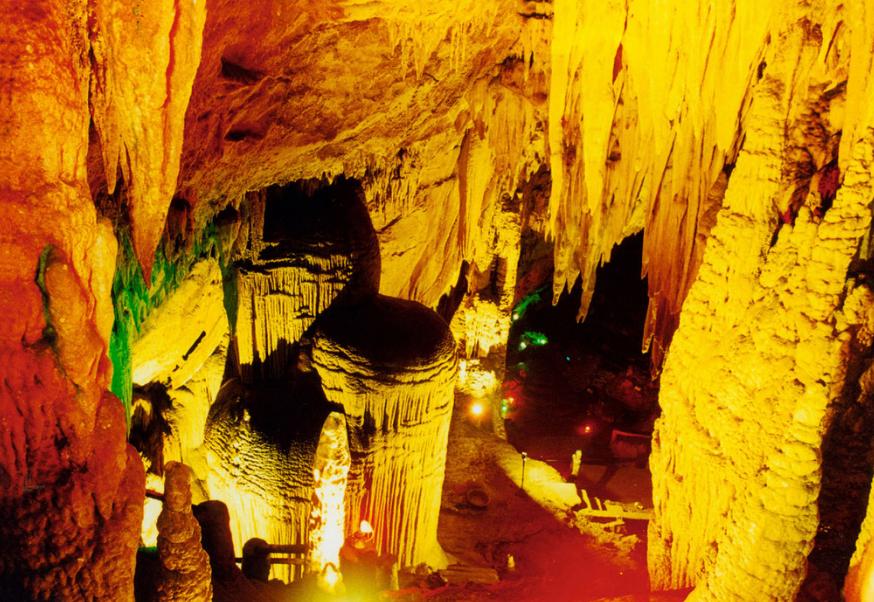 华蓥双枪老太婆雕像搬哪里,四川广安华蓥双枪老太婆图片