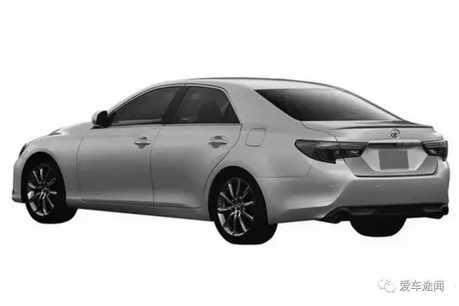 十三代锐志日规版,老锐志日规外观