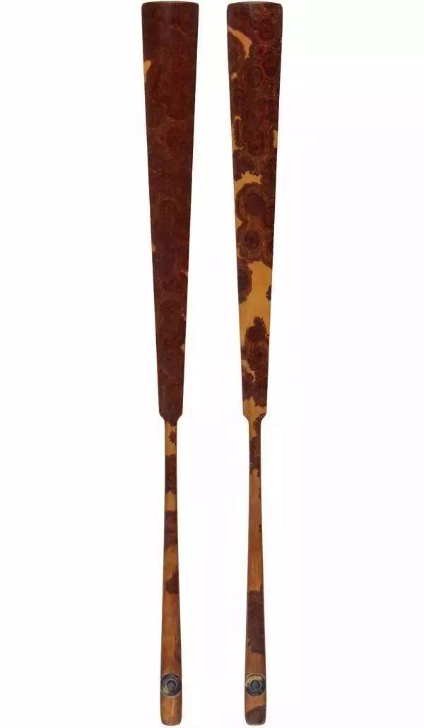 赏尽天下扇，方觉湘妃美