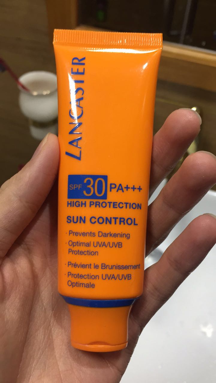 迪奥雪精灵防晒霜适合什么皮肤,迪奥雪精灵防晒要卸妆吗