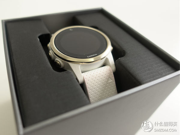 garmin运动手表fenix5,garmin全新旗舰腕表fenix6