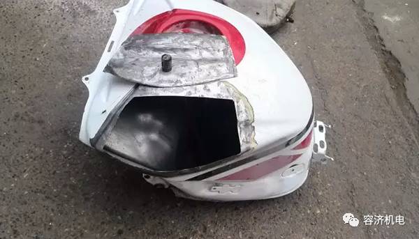 摩托车油箱凹了怎么修复,摩托车油箱凹陷如何处理