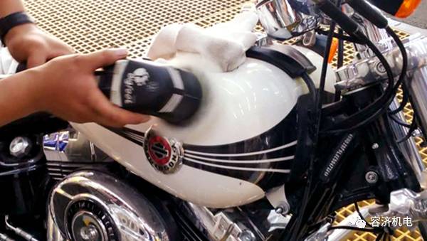 摩托车油箱凹了怎么修复,摩托车油箱凹陷如何处理