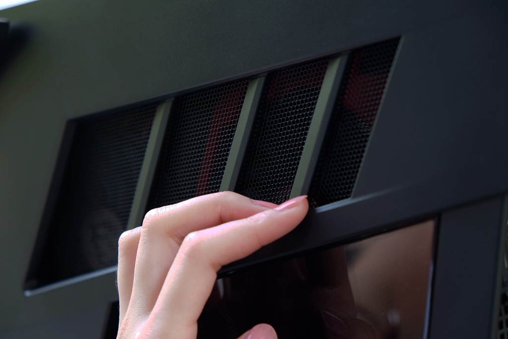 是谁？重新定义电竞主机，全面实测：宙斯盾3/Aegis3