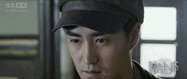 这个星二代好不容易演个男主角，却在第二集就死了，后面该怎么演