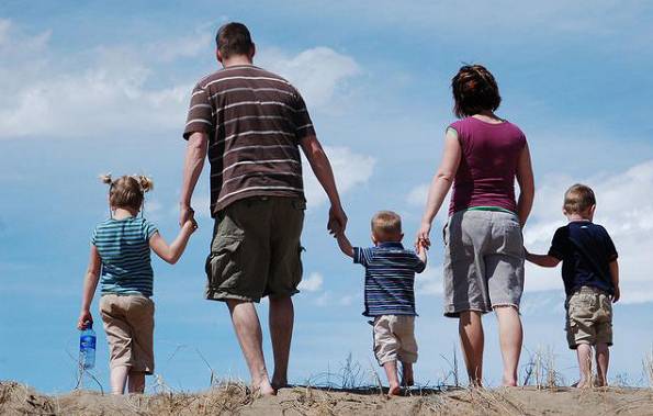 沙漠旅行遇沙尘暴,长途旅行的沙尘暴