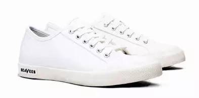 别乱作妖了～买一双经典的小白鞋～百搭又舒服