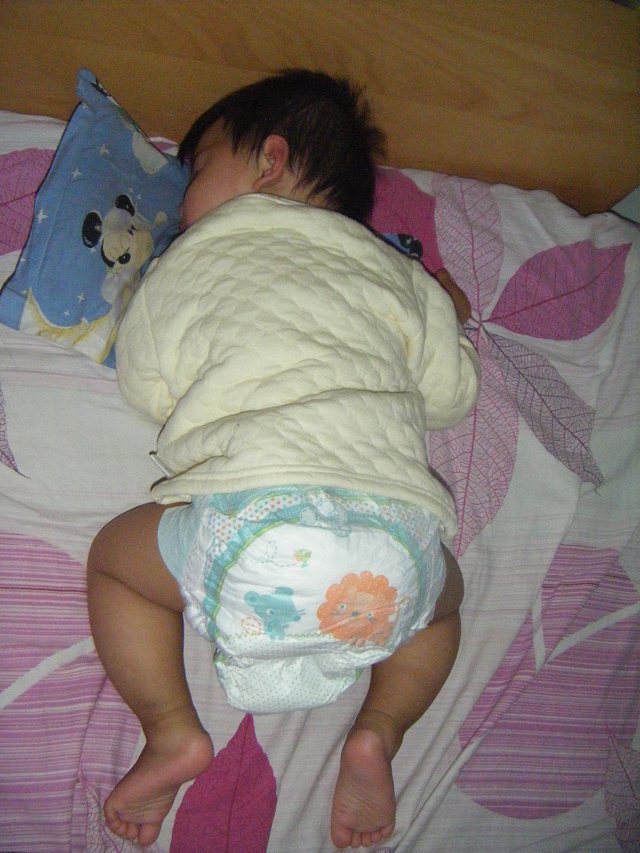 宝宝受了惊吓老是哭怎么办,宝宝受到惊吓妈妈哭了