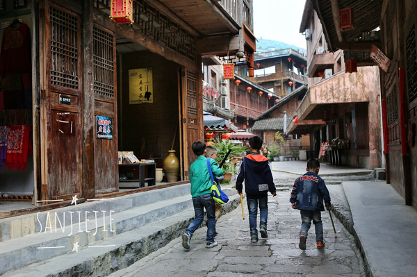 龚滩吴冠中乌江小镇 (乌江画廊龚滩古镇桃花源)