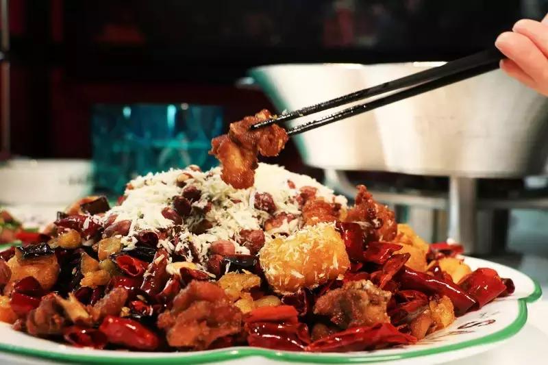 3折吃到嗨！小长假带女朋友来武汉这家店不喜欢算我输！