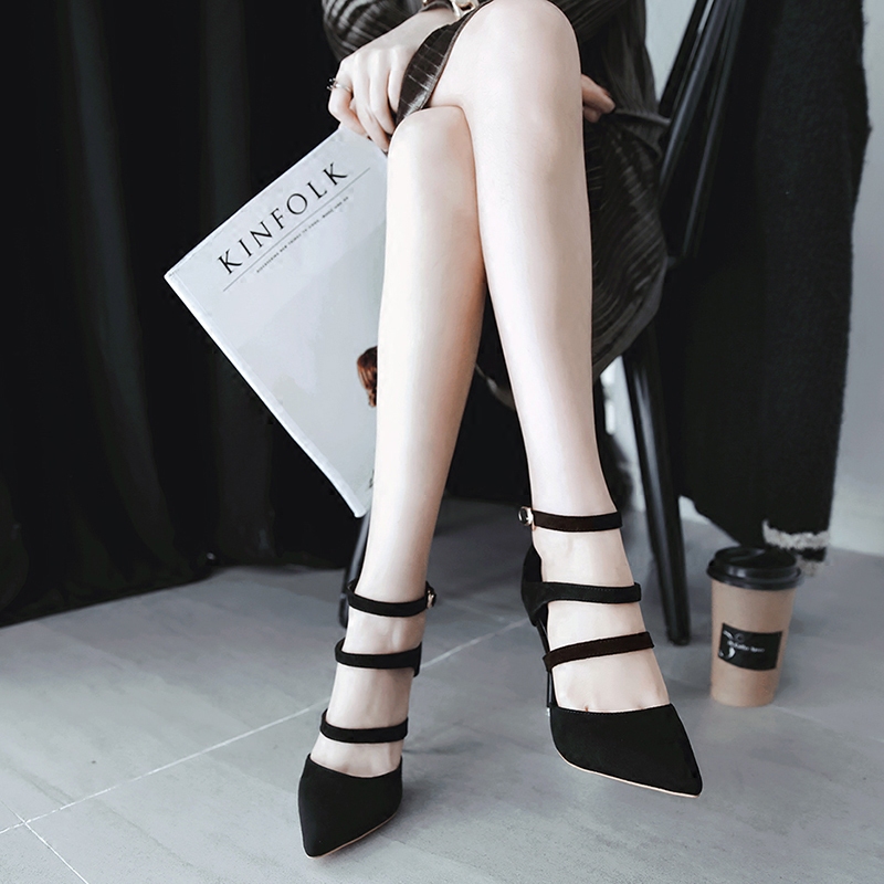 穿高跟鞋不磨脚不累脚的妙招,穿高跟鞋累的脚疼怎么办