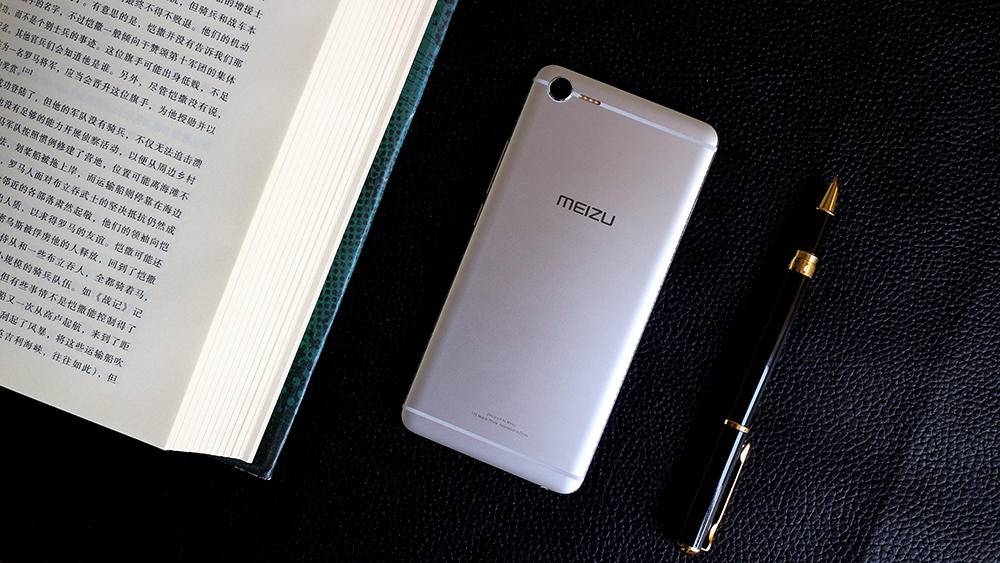 魅蓝e2评测处理器,魅蓝e2流水灯评测