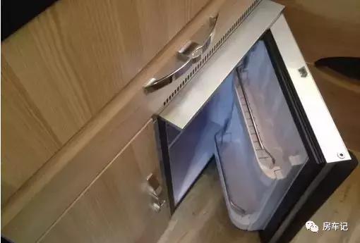 房车测评v80,房车测试女生