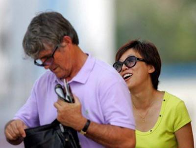 由贾秀全怼女记者想到的两大女记！李响米卢零距离，陆幽宫外孕