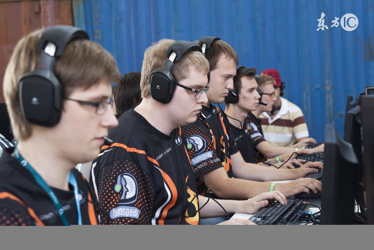 HTML学习复习05-在网页中加入图片和超链接,大学生变大神