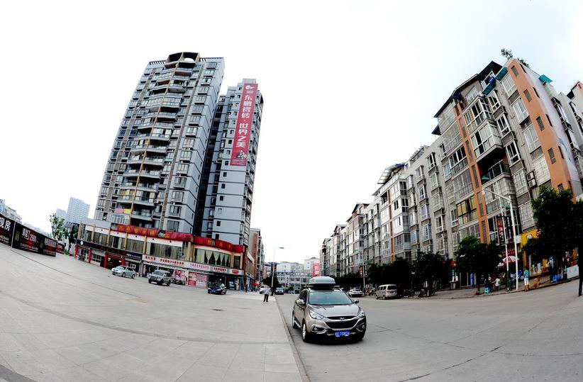 华蓥双枪老太婆雕像搬哪里,四川广安华蓥双枪老太婆图片