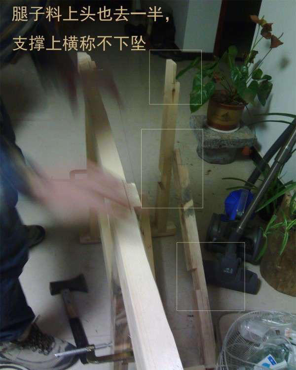 老木匠打书桌,农村老木匠做木匠