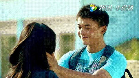 贝比,妍希你们用的是同一个造型师吗?