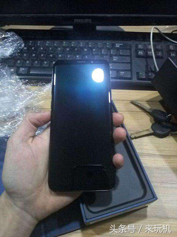 三星s8轻奢版测评,三星s8轻奢版对比