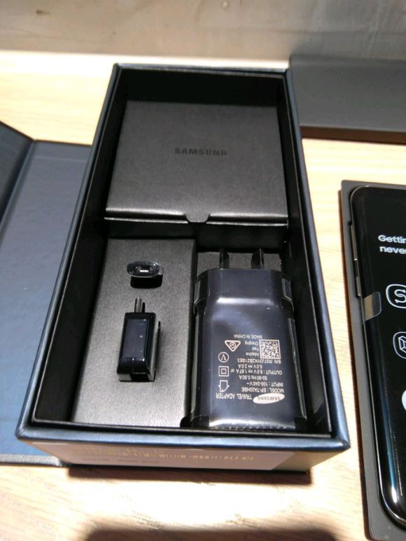 三星s8国外评测,三星s8active开箱