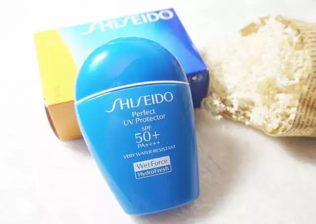 用什么防晒霜整天都晒不黑的,夏天怎样晒太阳不被晒黑