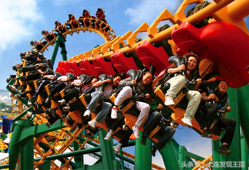 发现王国夜场五一人多吗,发现王国夜场表演全过程