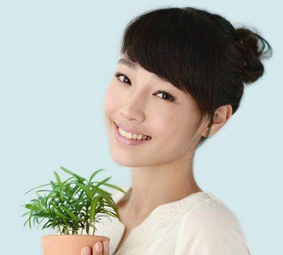 造型烫发型扎法,到肩膀的烫发怎么梳好看