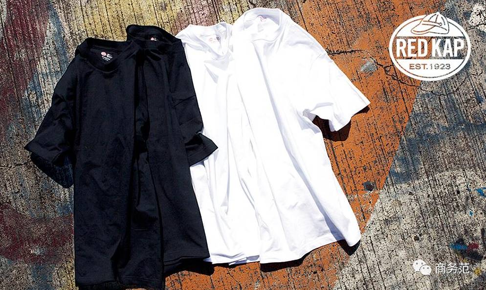 这家店只卖白T恤，一周开半天，门口总排起长队