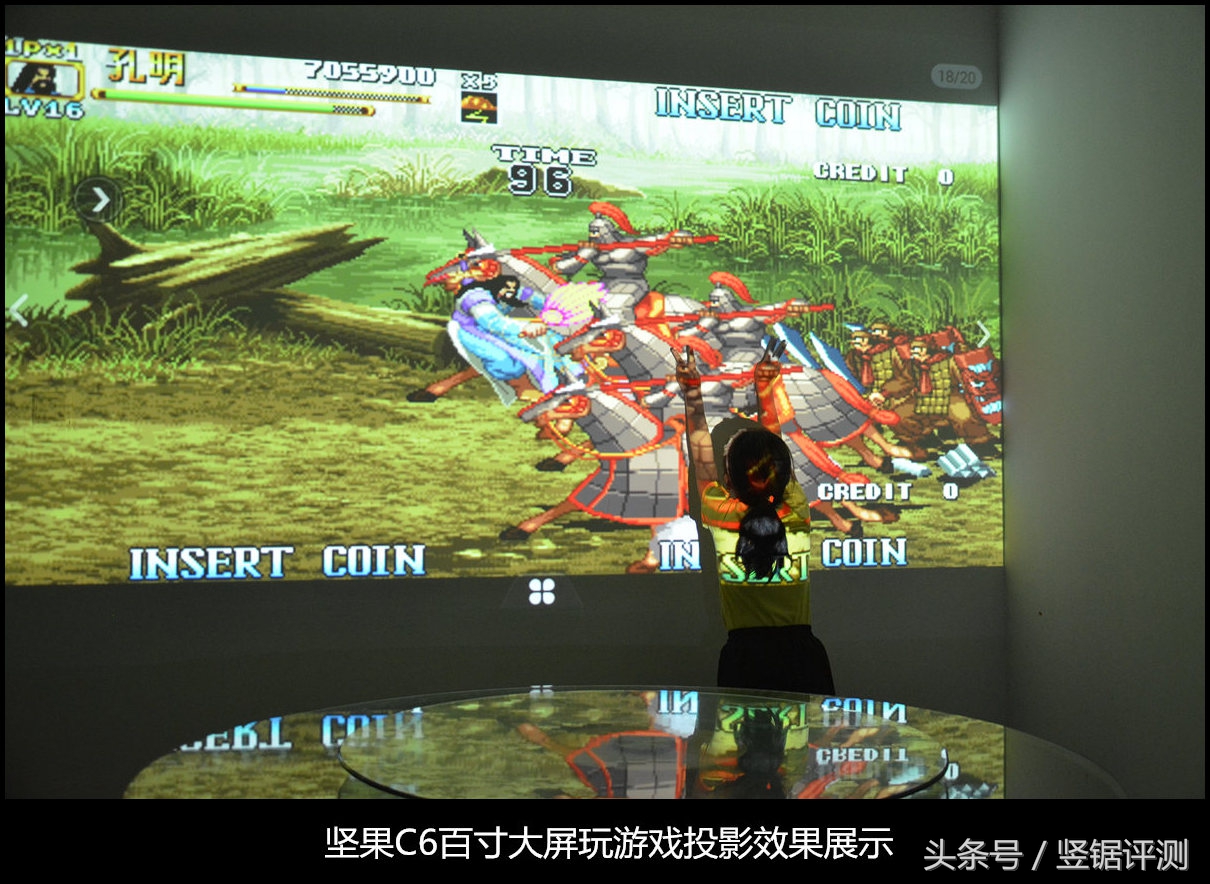 坚果c6投影流明,极米z4x和坚果c6投影哪个好