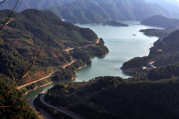 奉化水蜜桃蒋氏故里包装盒,奉化水蜜桃和无锡水蜜桃哪个最早