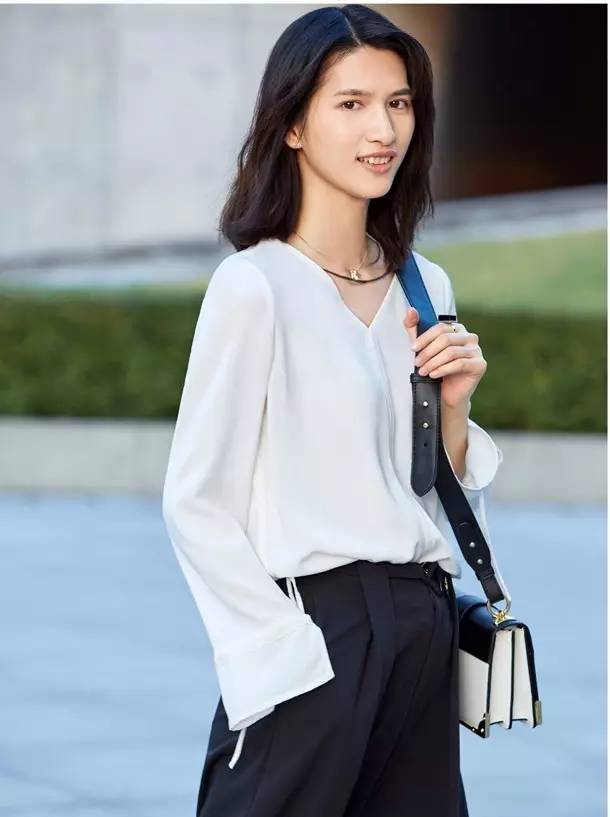 淘宝女生短袖哪个店的衣服质量好,有没有什么推荐的淘宝衣服店