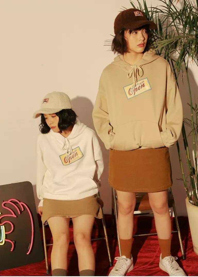 淘宝女生短袖哪个店的衣服质量好,有没有什么推荐的淘宝衣服店