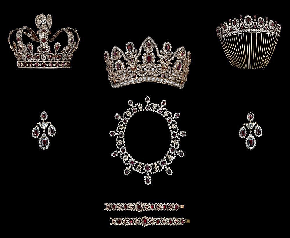 故宫和卢浮宫联合展览,北京故宫vs日本皇宫