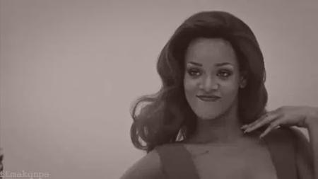 Rihanna和PUMA联名的新款凉鞋，可以说是非常搞笑了