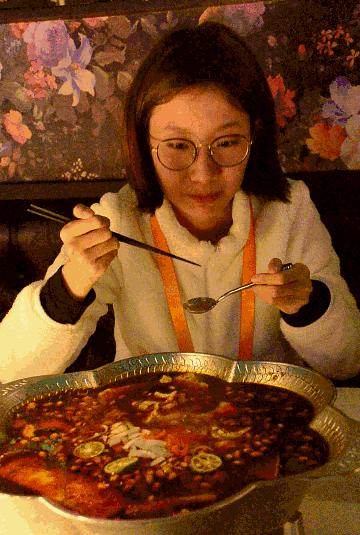 火遍全球的生意,火遍全国的网红