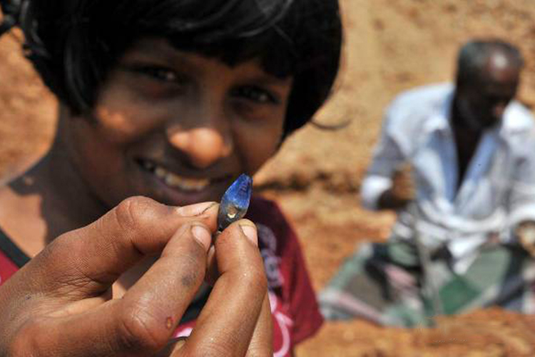 珠宝人还是美食家看看时下流行的那些好玩儿好吃的珠宝游学吧