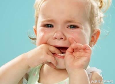 小宝宝鼻梁发青怎么回事,孩子鼻梁发青是吓到了吗