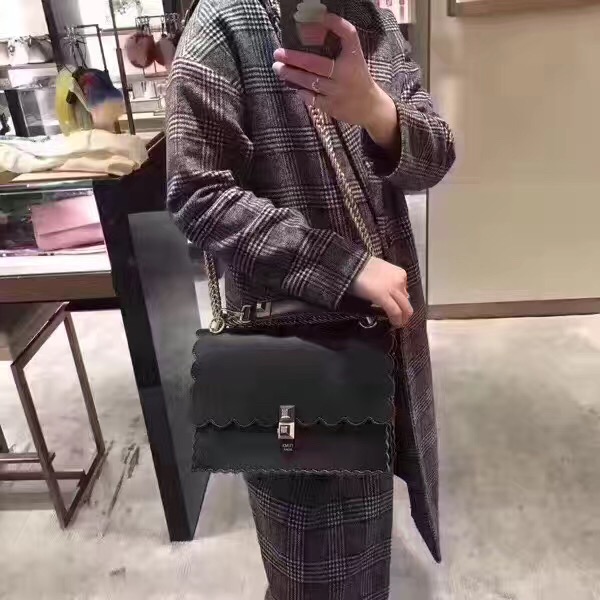 fendi包包最新款,fendi包的经典款