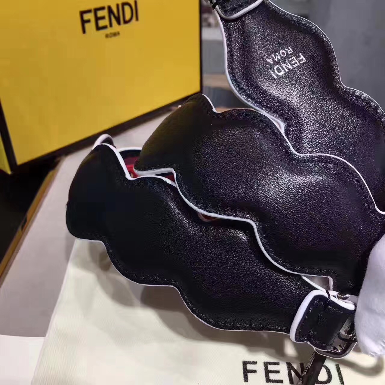fendi包包最新款,fendi包的经典款