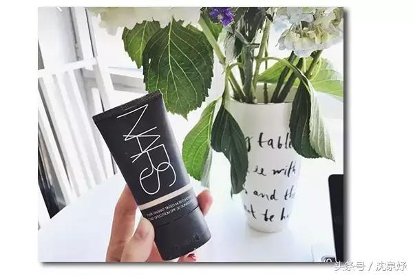 这几个化妆包里必备的,好用且值得回购的彩妆品,你都有了吗?