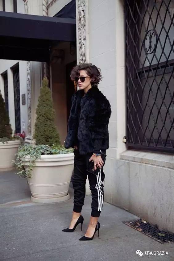 鏉ㄥ箓鏄紩棰嗘疆娴佺殑鏃跺皻icon,涓浗鐩寸敺瀹＄編鏉ㄥ箓