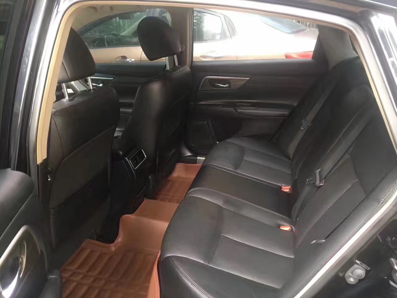 2021款日产天籁最低配落地价,日产天籁2020款2.0低配落地多少钱