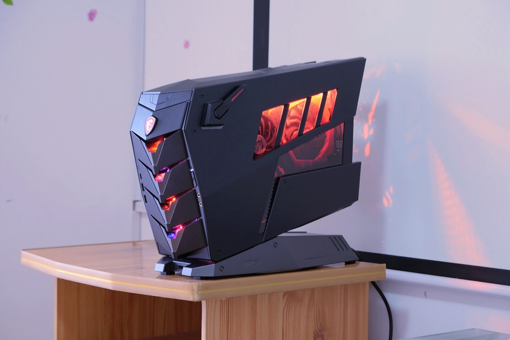 是谁？重新定义电竞主机，全面实测：宙斯盾3/Aegis3