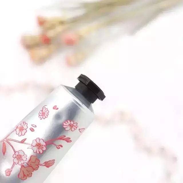 母亲节最贴心最实在的礼物,母亲节买什么礼物给妈妈好