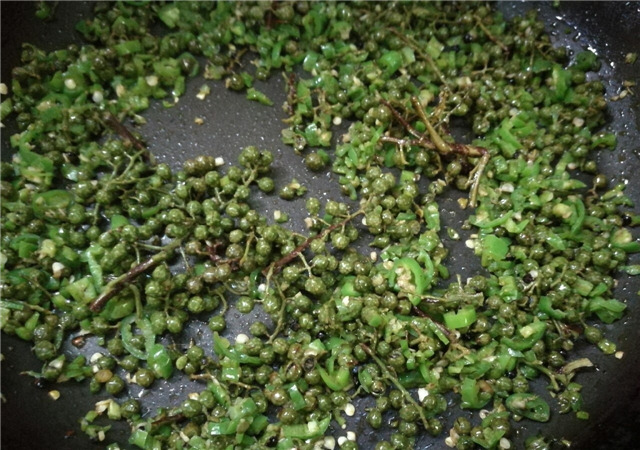 听说你们四川人有种毒,服下会有种不可描述的肉麻