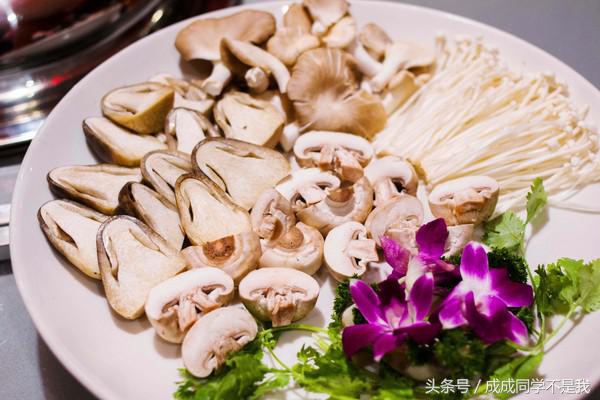 在大海里吃各种各样的海鲜,海边吃海鲜的真实感受