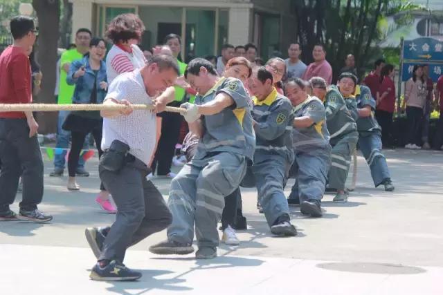 番禺|拔河比赛:原来,桥南最强拔河战队竟是他们!为他们喝彩!