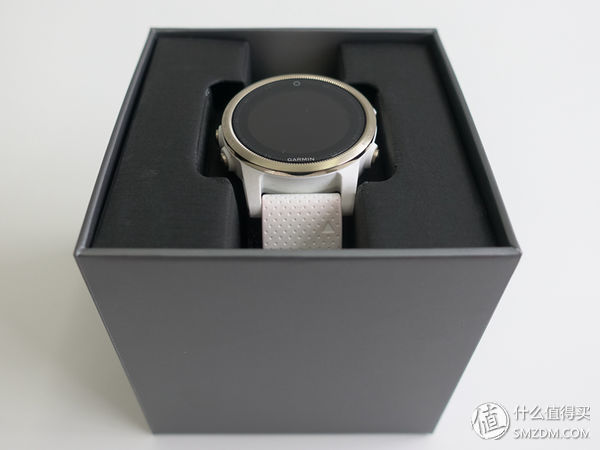 garmin运动手表fenix5,garmin全新旗舰腕表fenix6