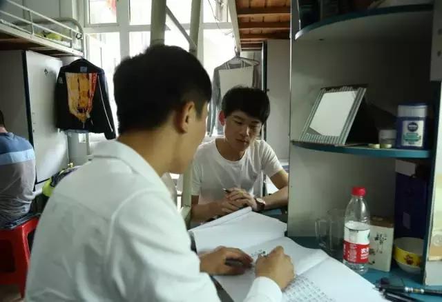 皖西学霸寝室,皖西学霸一对一